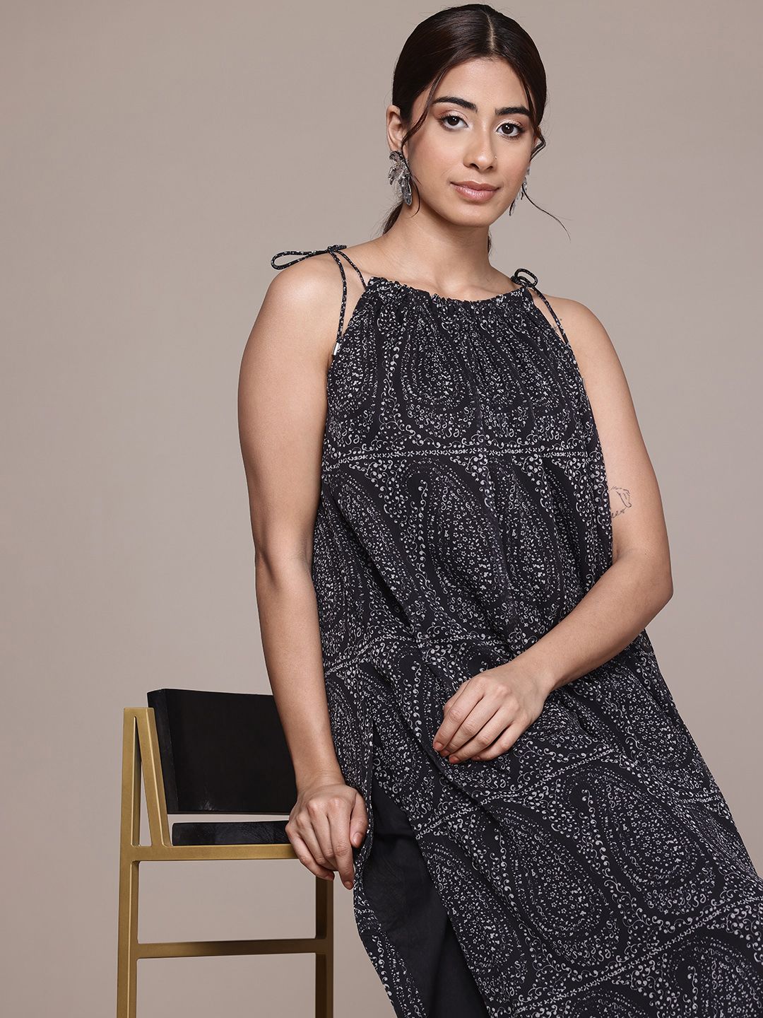 aarke Ritu Kumar Paisley Printed Tunic & Palazzos Co-Ord Set-picture-35