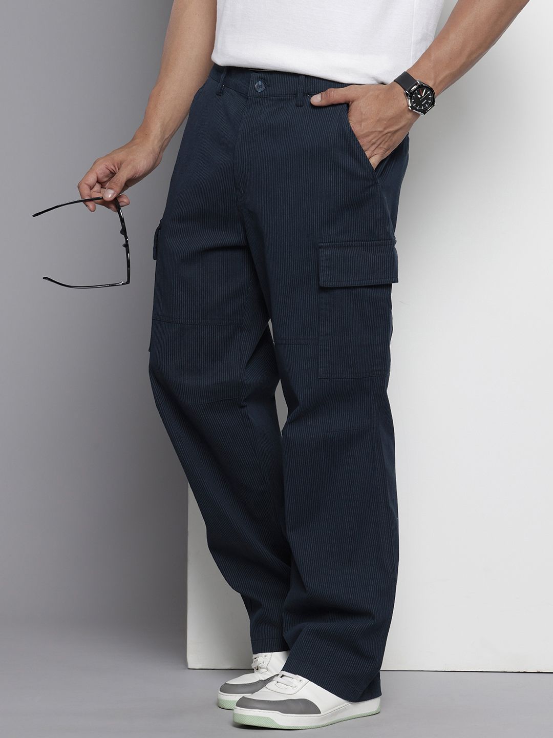 The Indian Garage Co Men Striped Relaxed Fit Cargos Trousers-picture-30
