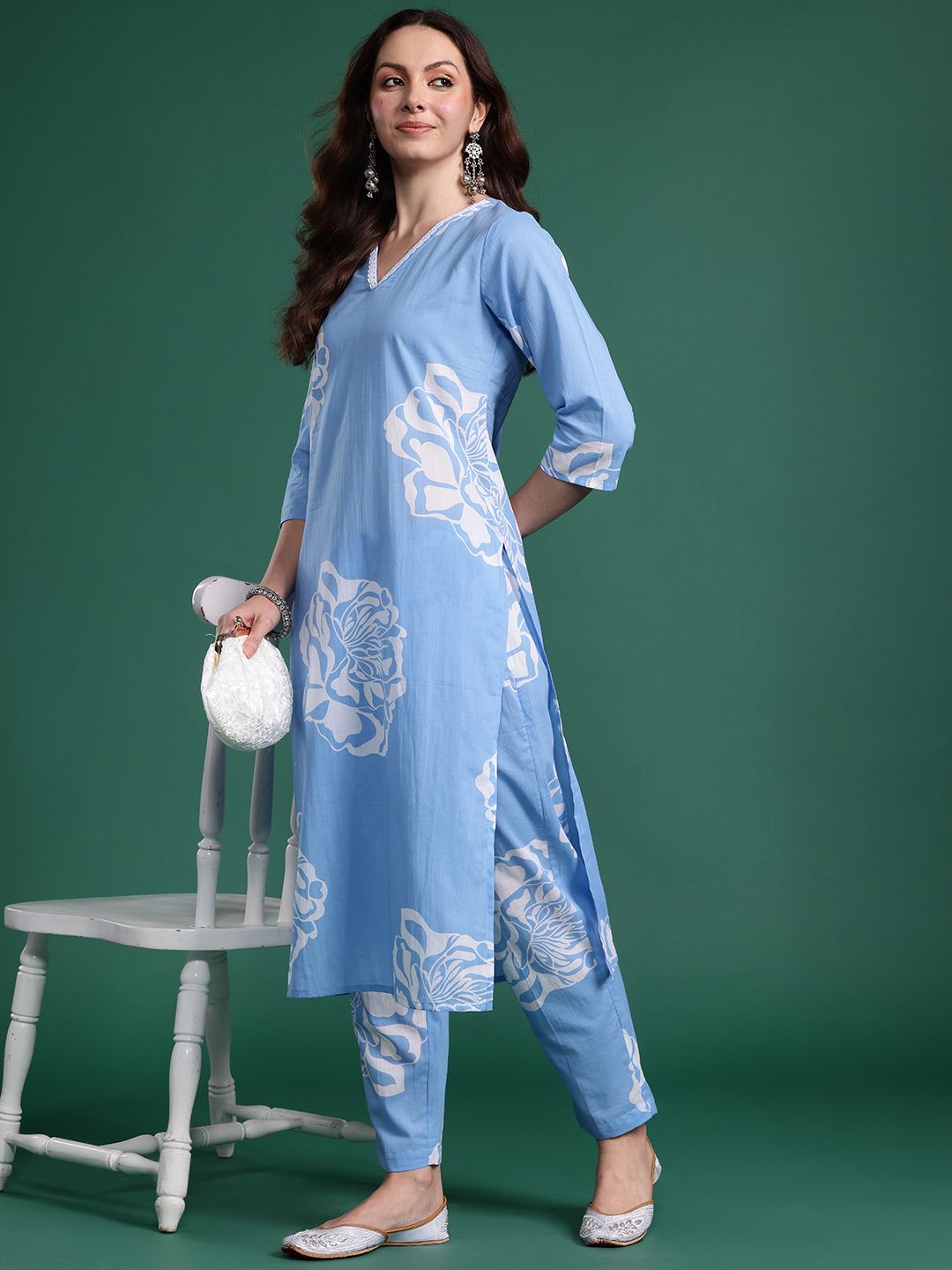 Indo Era Floral Printed Regular Pure Cotton Kurta with Trousers