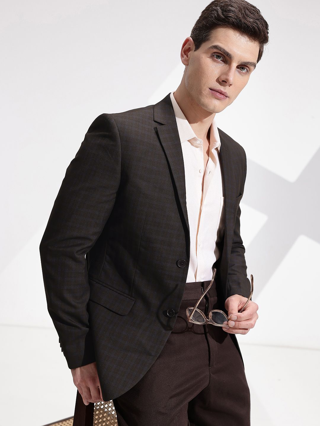 INVICTUS Notched Lapel Checked Single-Breasted Slim Fit Smart Casual Blazer-picture-21