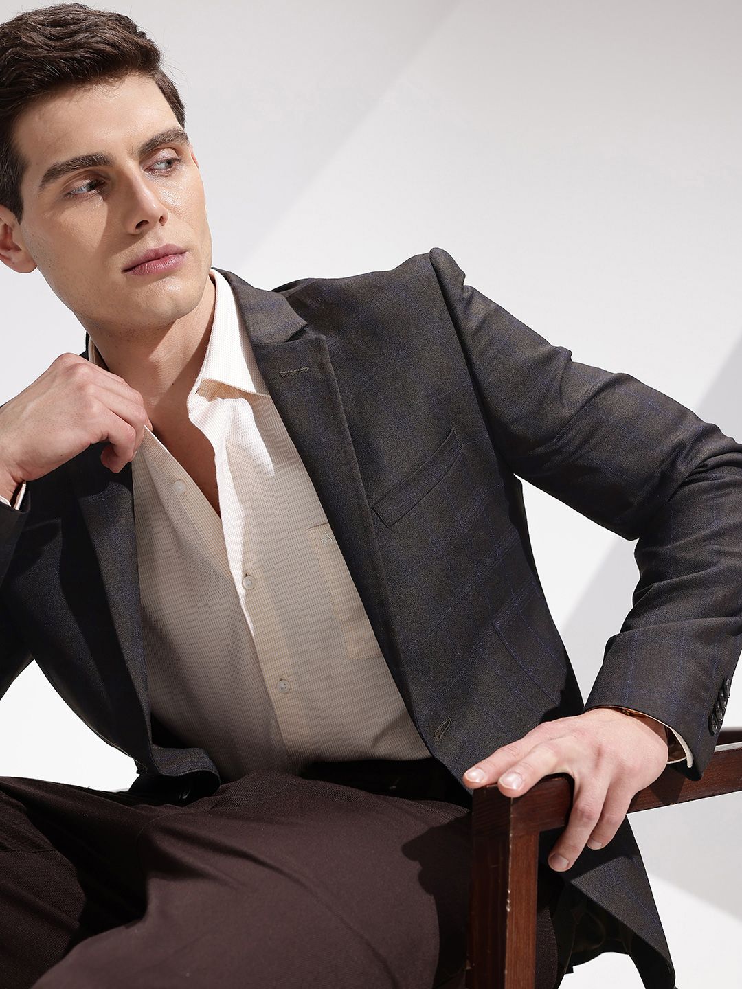 INVICTUS Checked Slim Fit Single-Breasted Smart Casual Blazer-picture-13