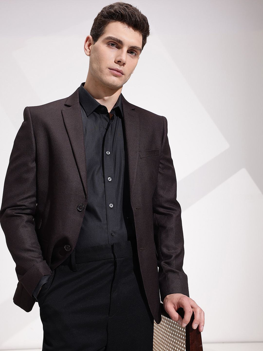 INVICTUS Self Designed Notched Lapel Collar Slim Fit Formal Blazer-image-28