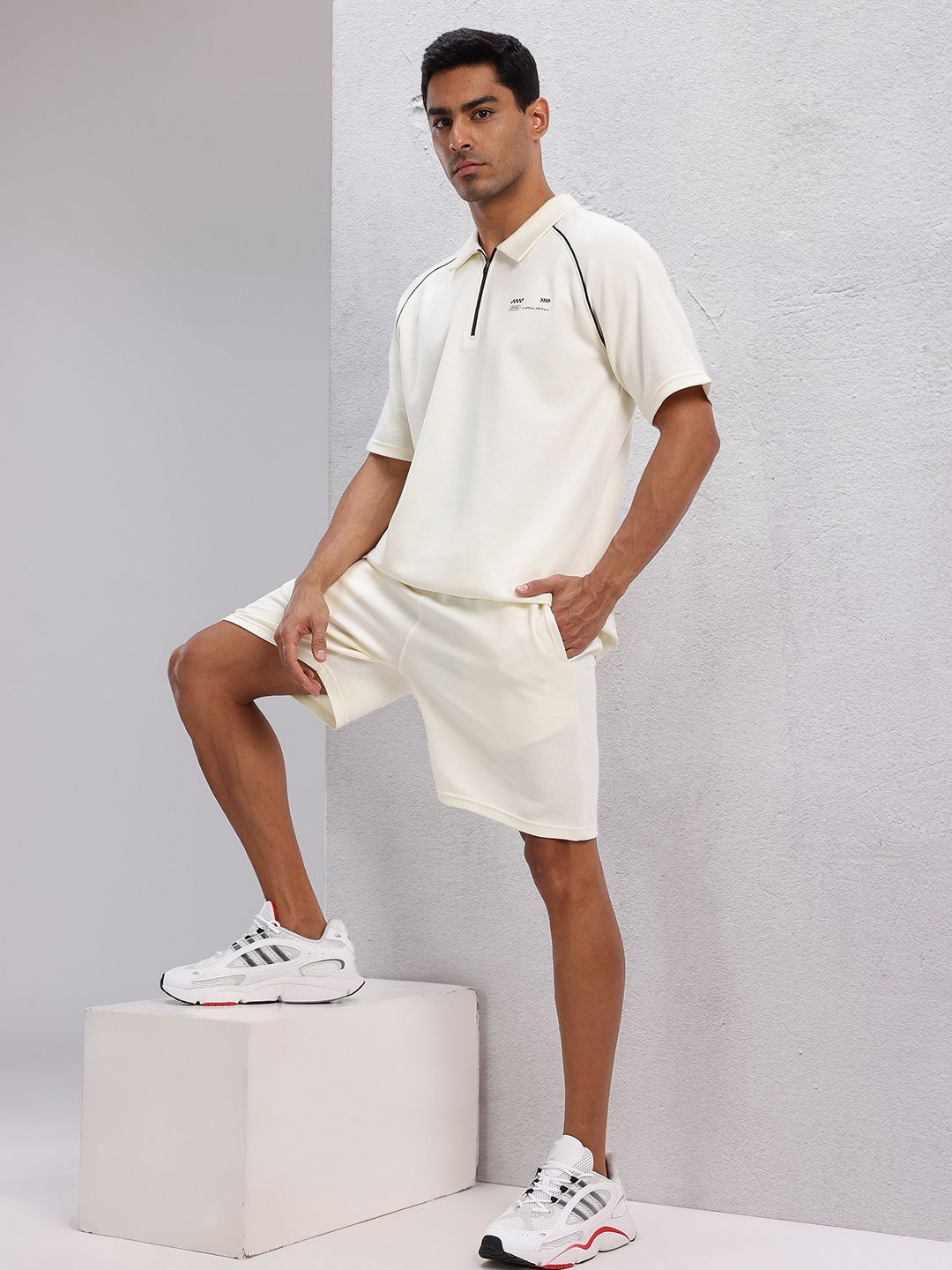 HRX by Hrithik Roshan Typography Printed Detail Raglan Sleeves Lifestyle Tracksuit-picture-14