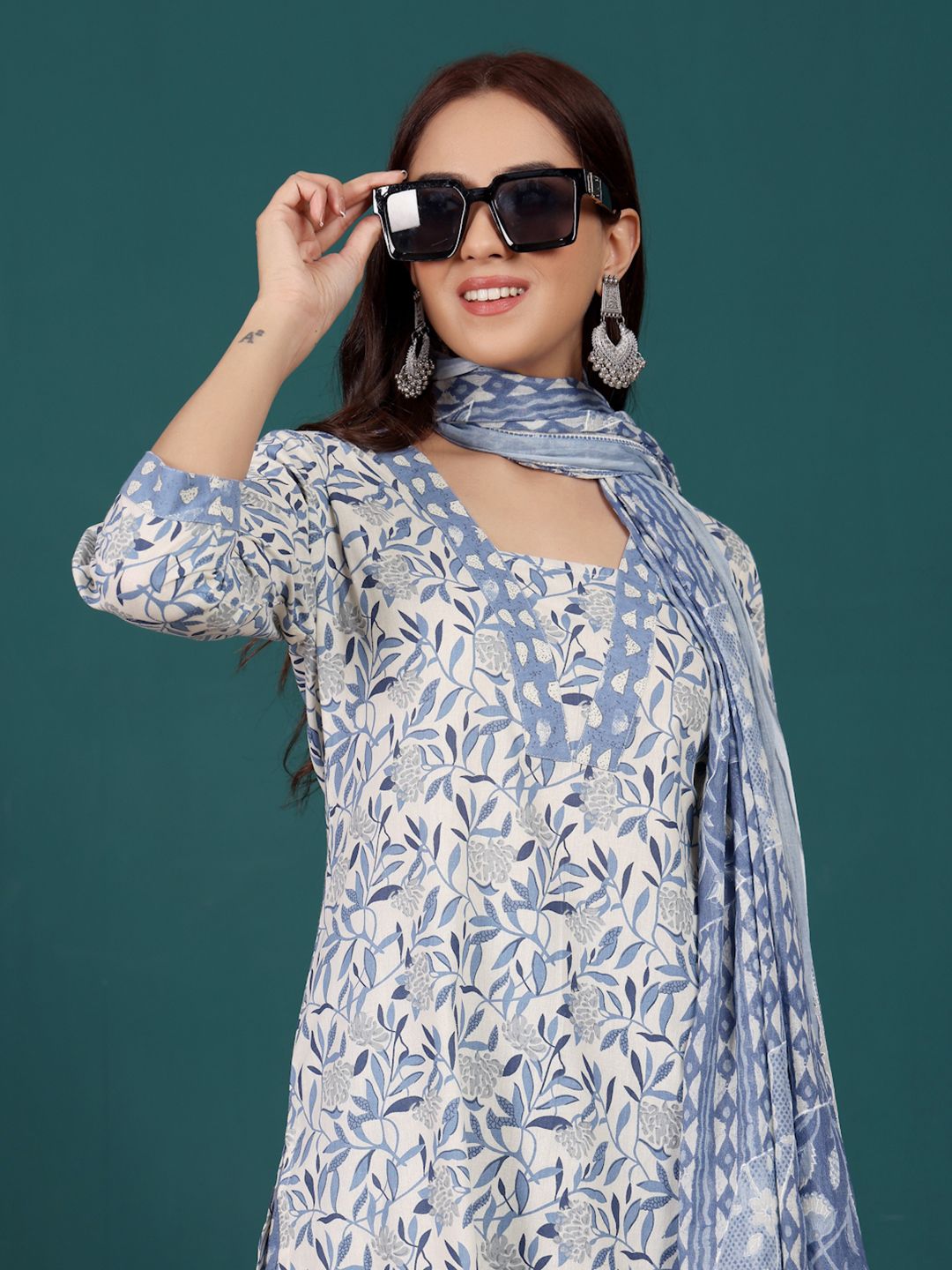 Varanga Floral Printed V-Neck Pure Cotton Straight Kurta With Trousers & Dupatta
