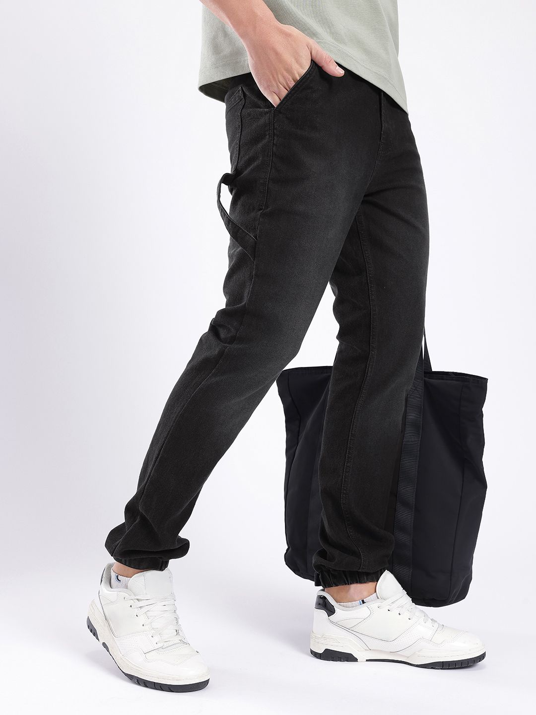 glitchez Men Relaxed Fit Light Fade Stretchable Jogger Jeans-picture-17