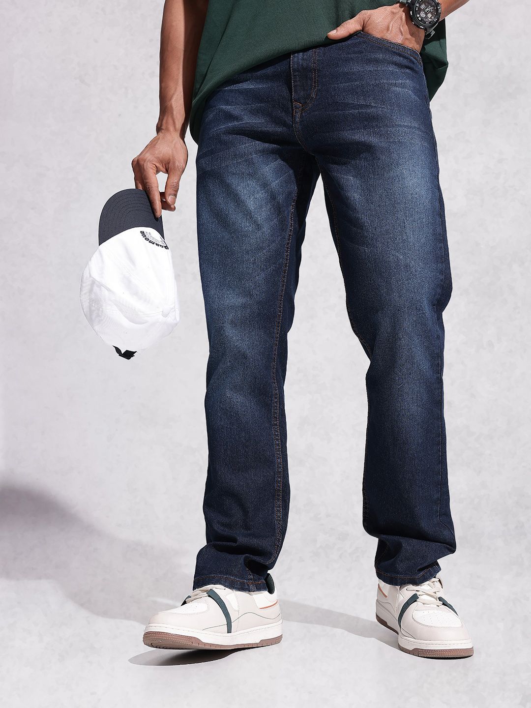 WROGN Men Relaxed Fit Mid-Rise Light Fade Stretchable Jeans-picture-36