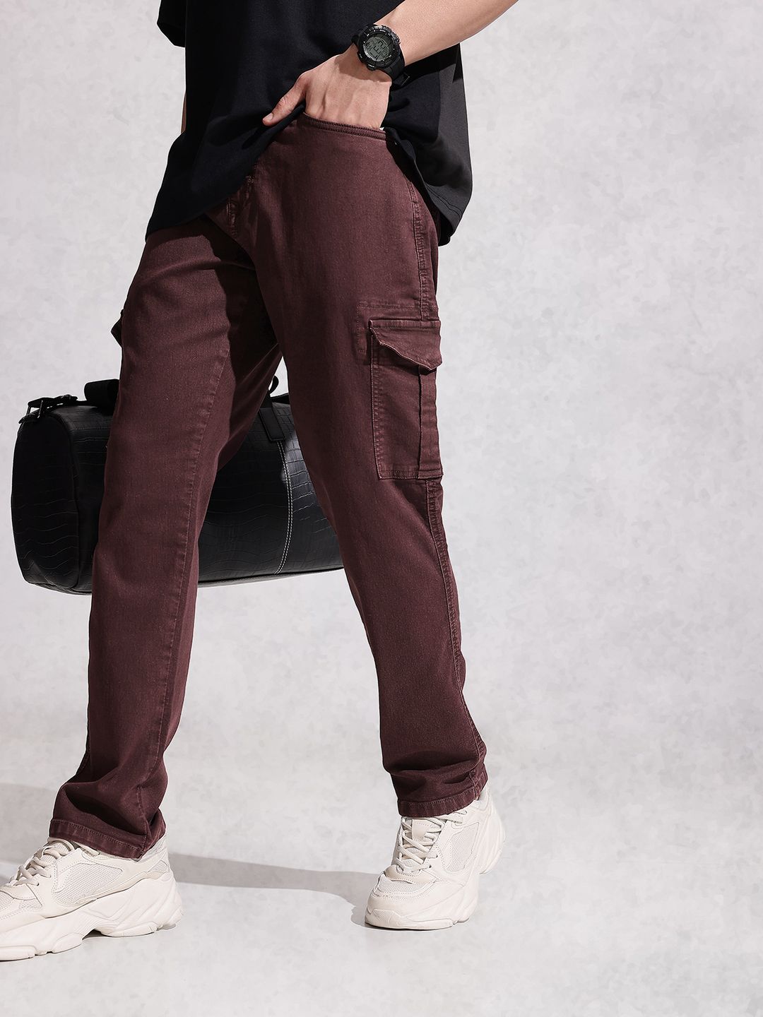 WROGN Men Relaxed Fit Stretchable Cargo Jeans-picture-20