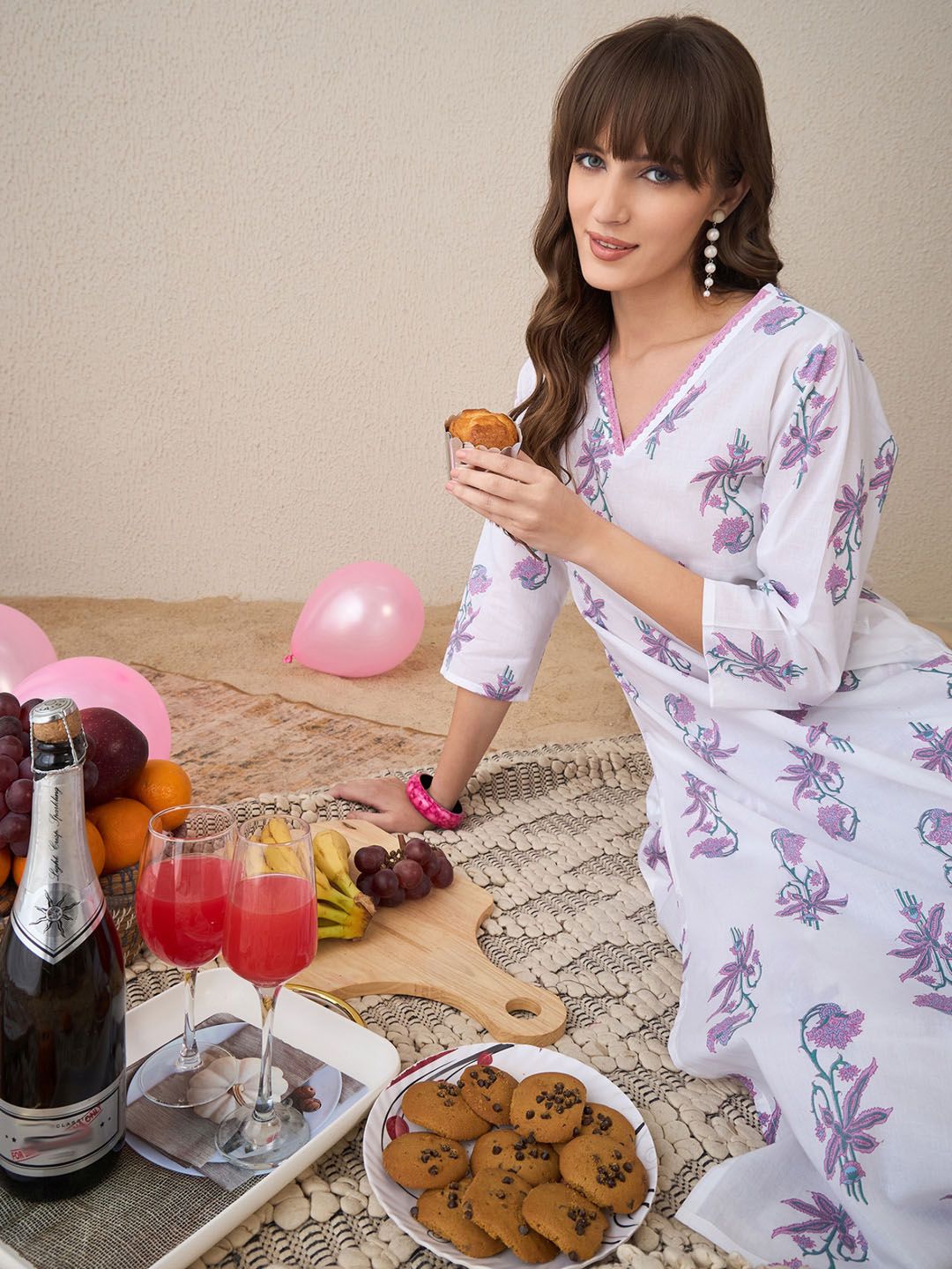 Indo Era Floral Printed V-Neck Pure Cotton Kurta With Trousers-picture-36