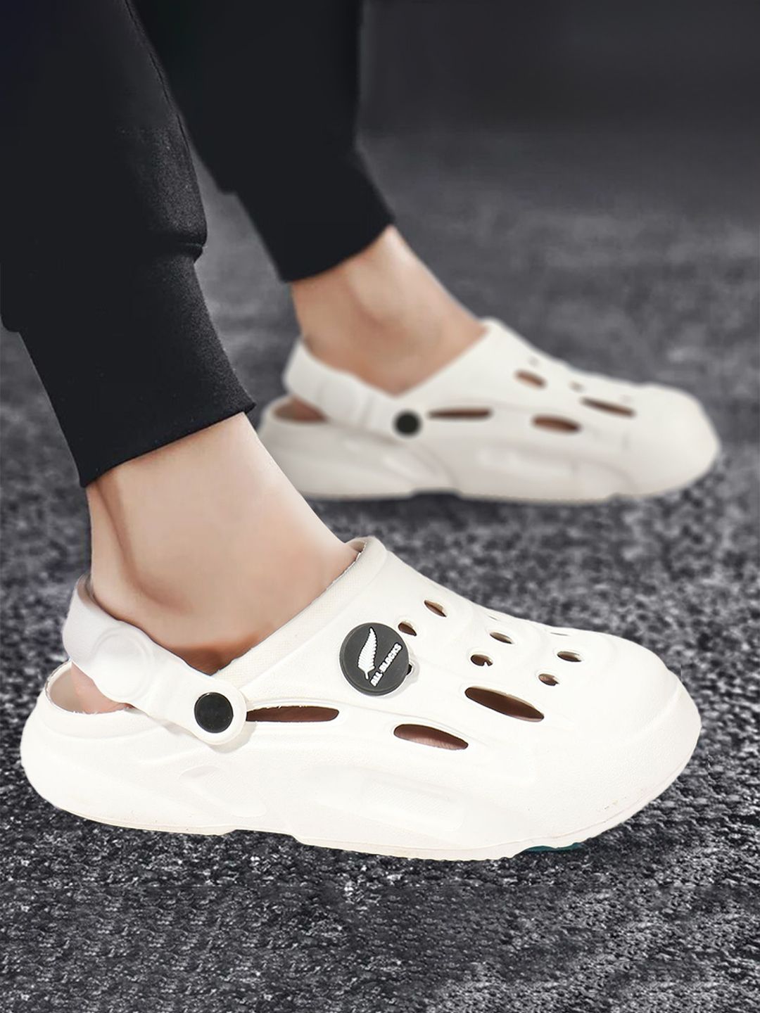 The Roadster Lifestyle Co. Men Light Weight & Comfortable Clogs-picture-29
