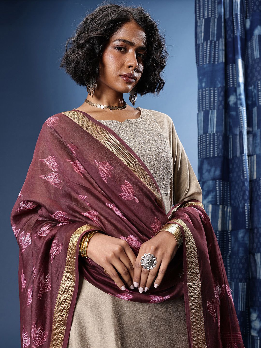 Taavi Abstract Printed Chanderi Dupatta with Zari-picture-37