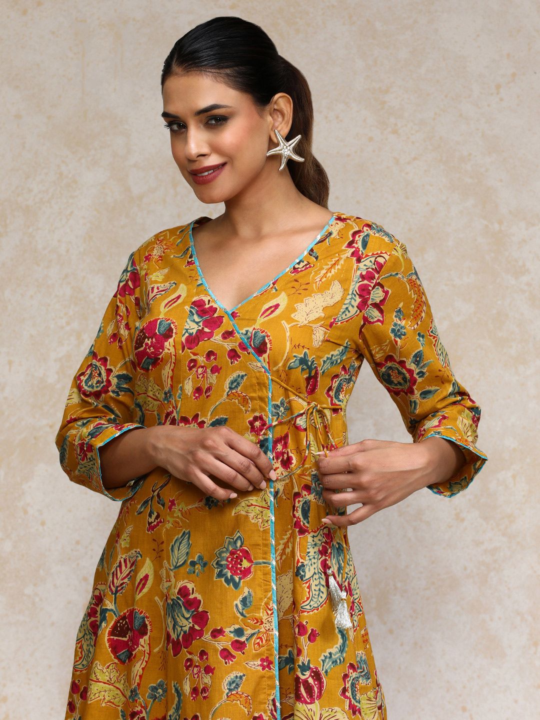 Varanga Floral Printed V-Neck Angrakha Kurta With Trousers