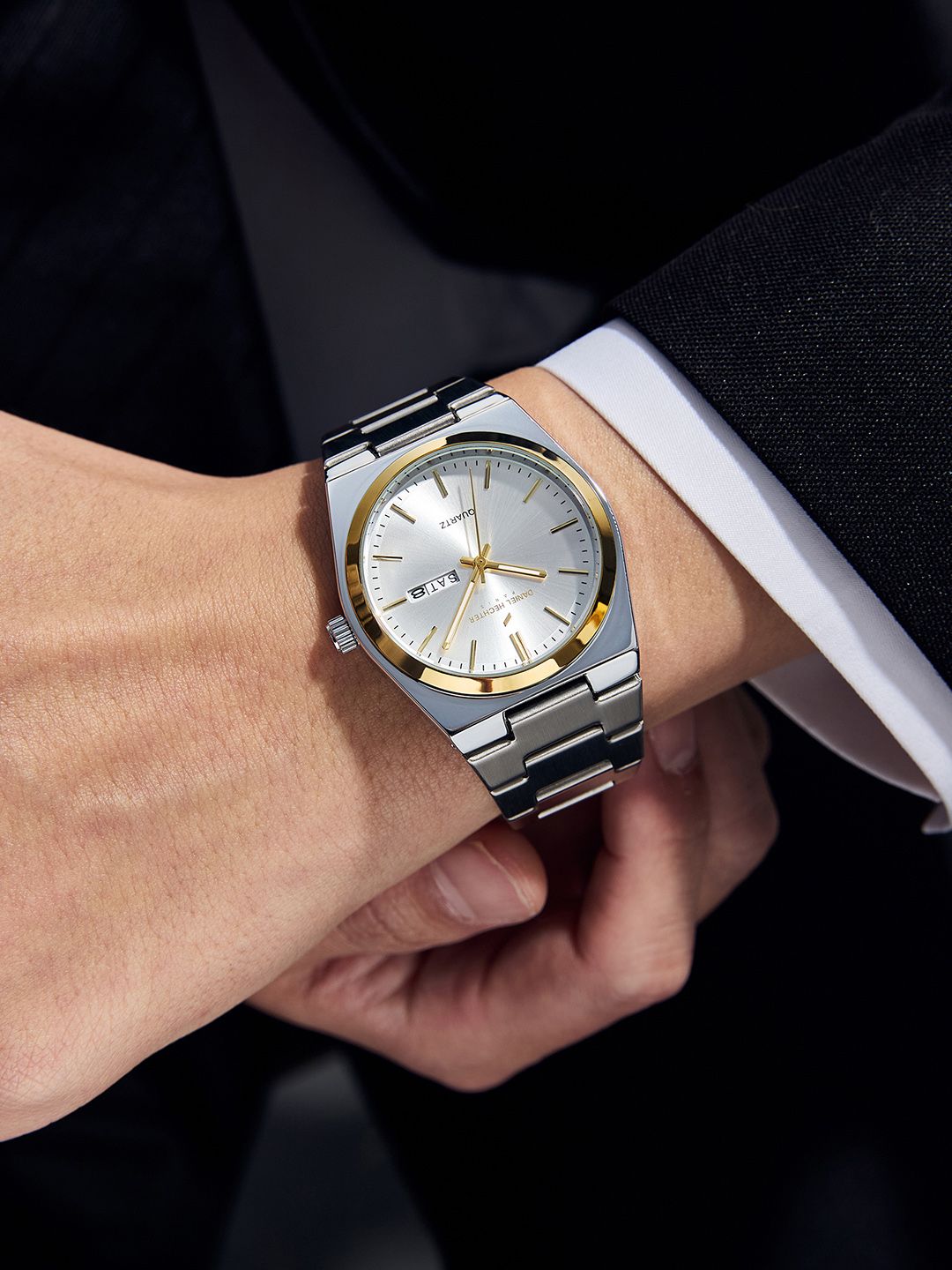 Daniel Hechter Men Round Dial & Stainless Steel Straps Analogue Watch DHM1004-44-image-7