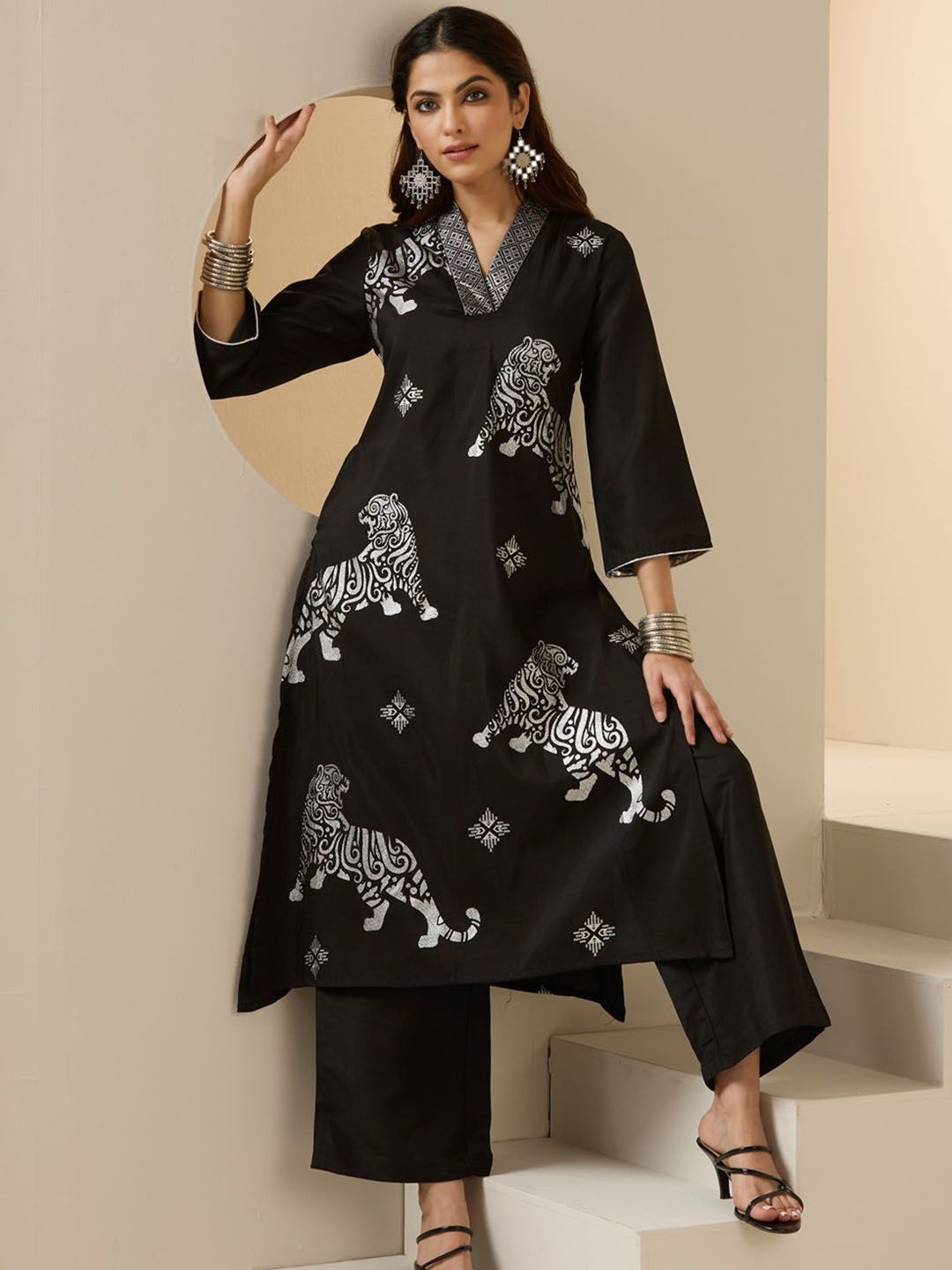 Ishin Animal Printed Foil Work V Neck Kurta With Trousers
