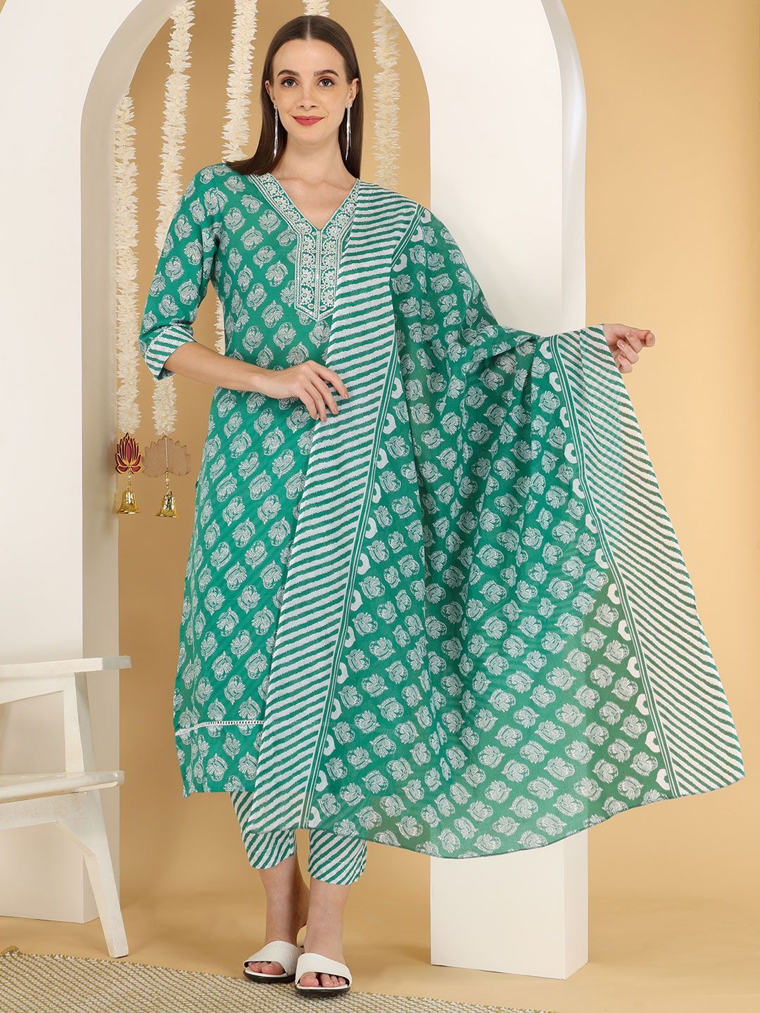 Anouk Women Floral Printed Cotton Kurta with Trouser & Dupatta