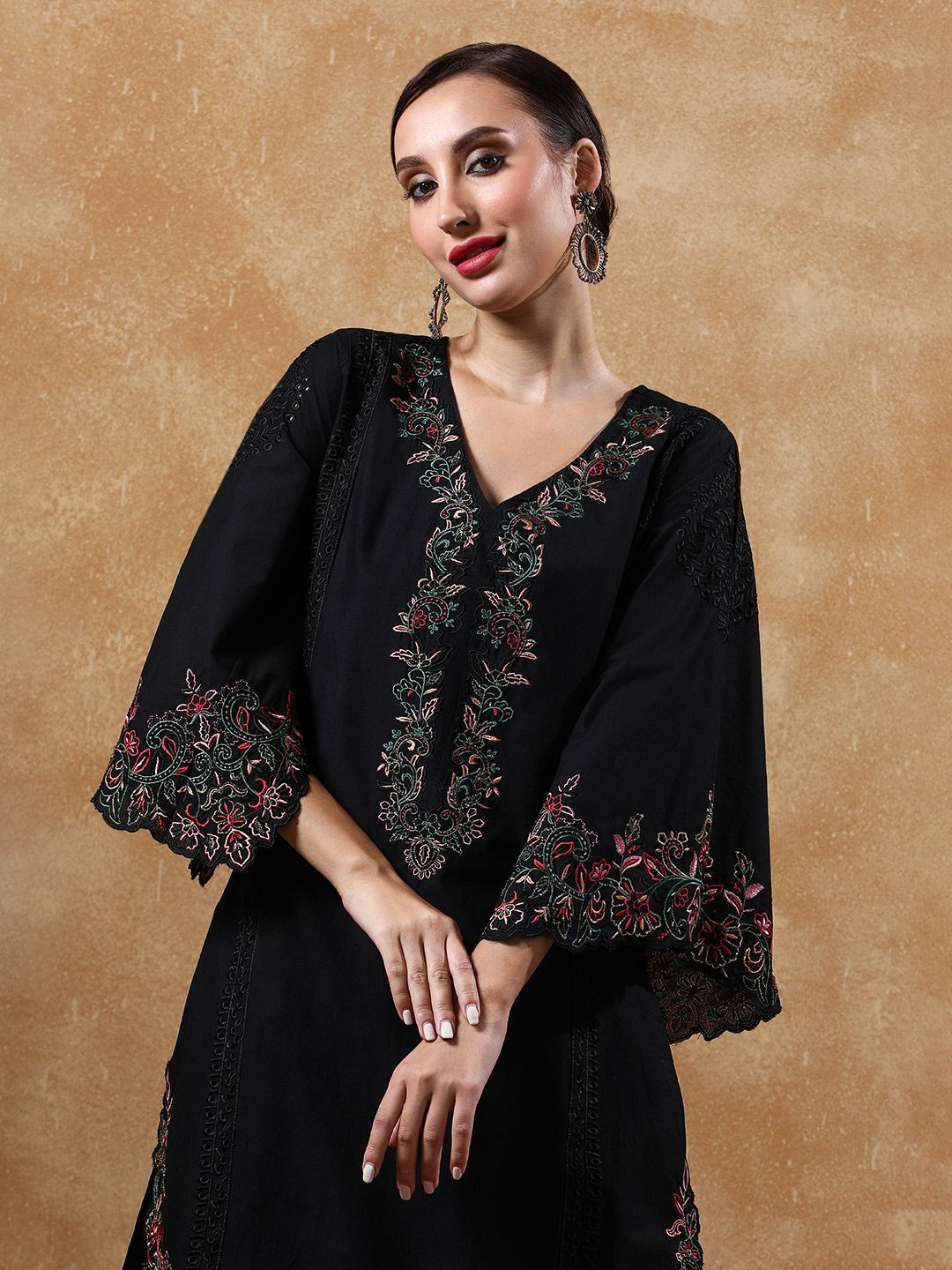 Varanga Women Embroidered V-Neck Pure Cotton Kurta Sets-image-1