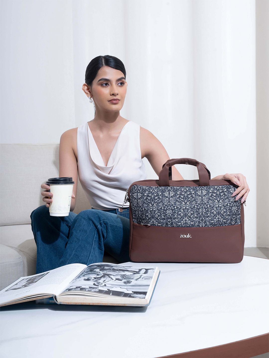 ZOUK Unisex Printed Jute Laptop Bag-picture-14