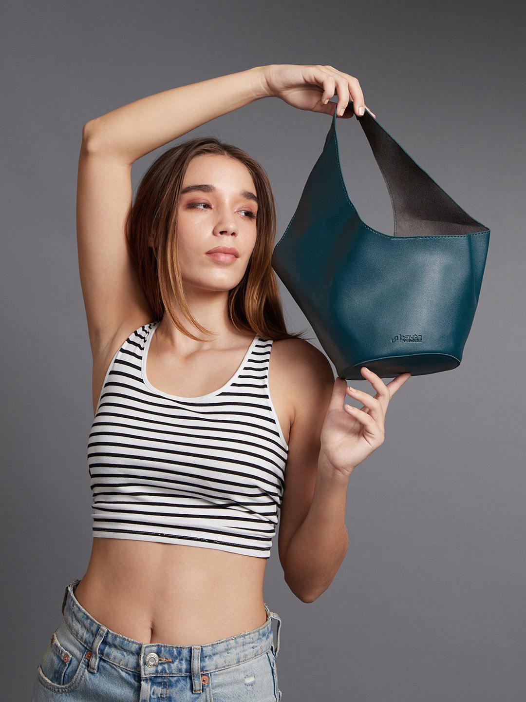 HAUTE SAUCE Women Green Solid Bucket Leather Hobo Bag Handbag