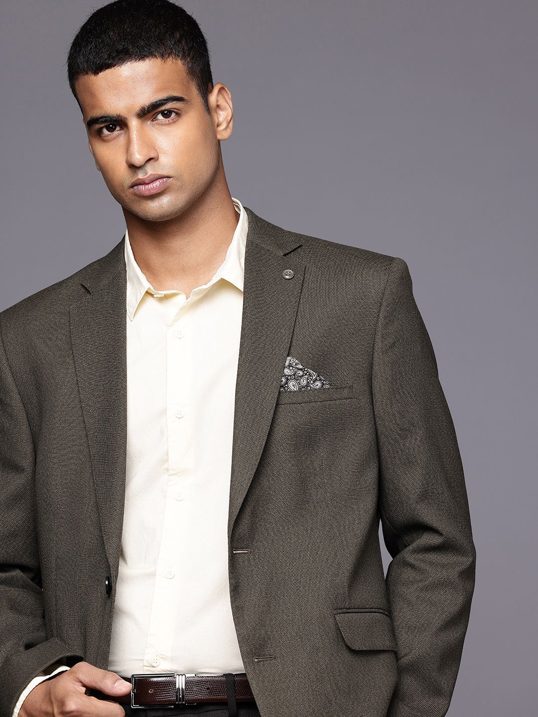 Theme Regular Fit Notched Lapel Collar Single Breasted Formal Blazer-picture-21