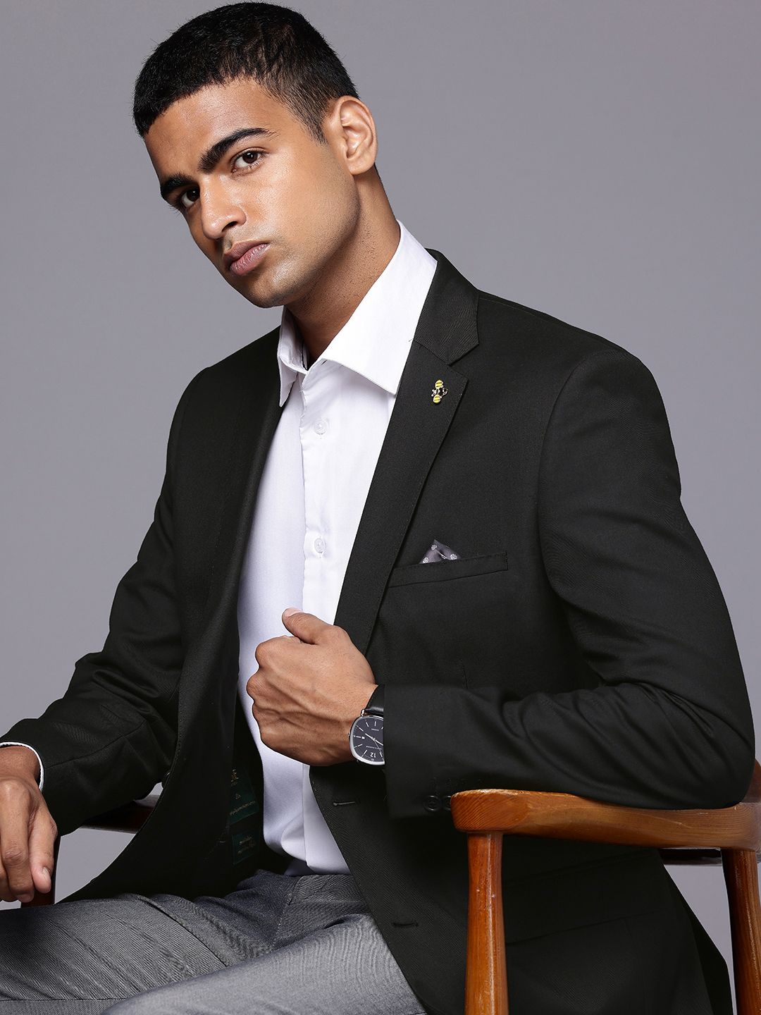 Theme Regular Fit Notched Lapel Collar Single Breasted Formal Blazer-picture-16