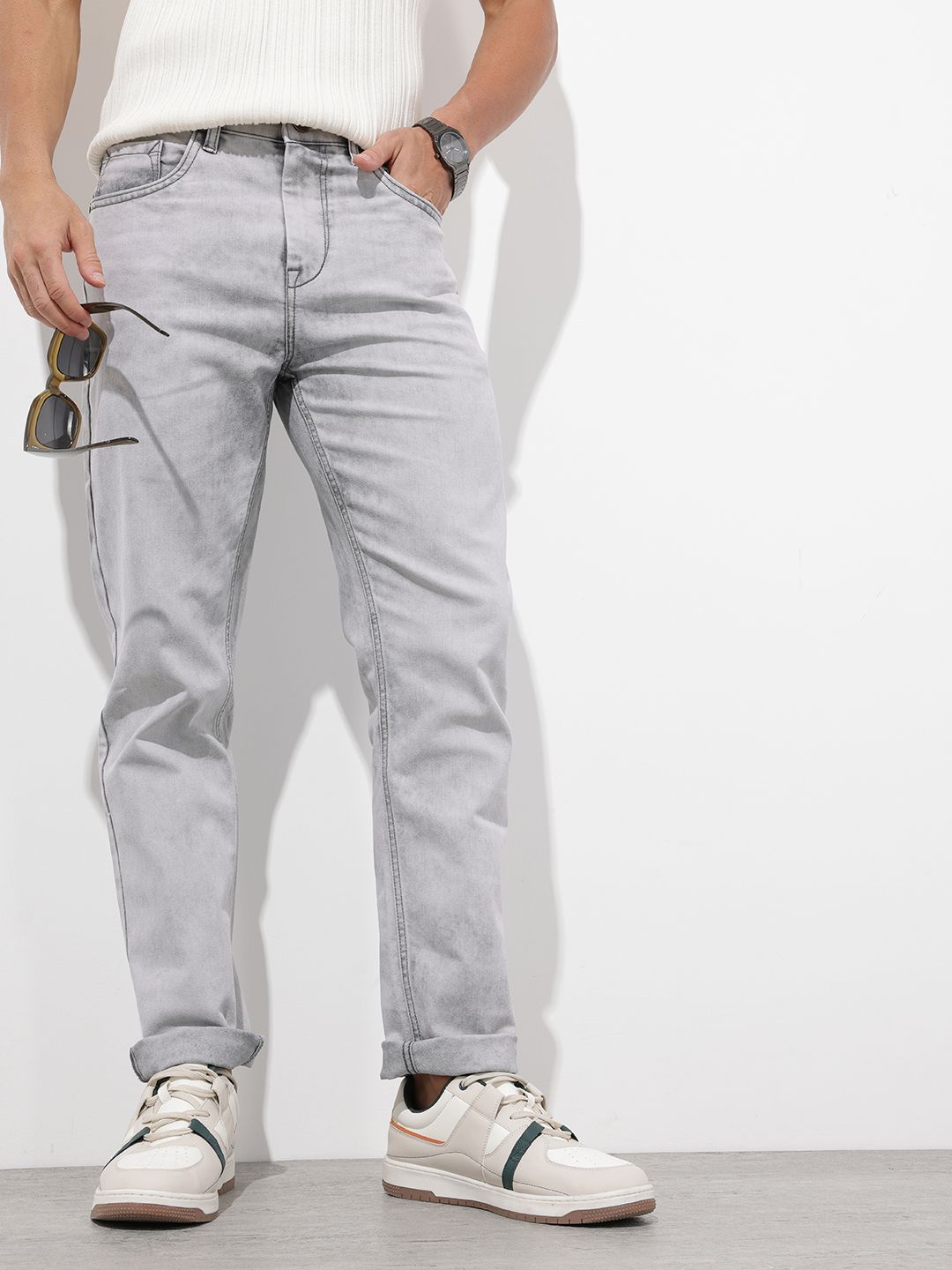 The Roadster Lifestyle Co. Men Slim Fit Mid-Rise Heavy Fade Jeans-picture-40