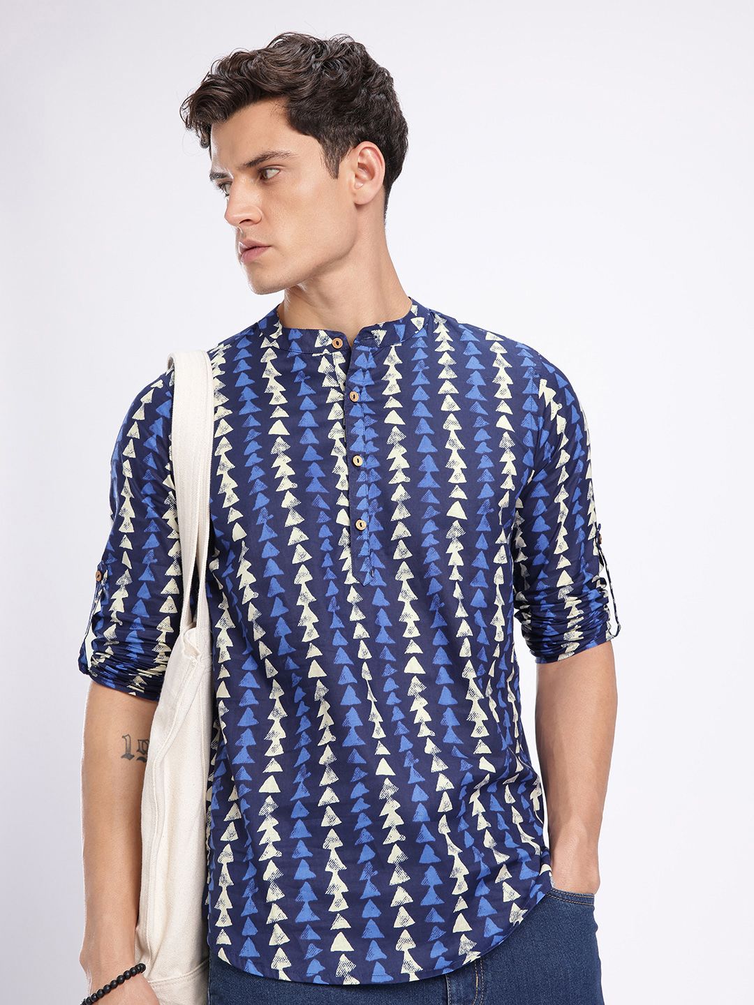 Anouk Rustic Band Collar Geometric Printed Roll-Up Sleeves Kurta-picture-13