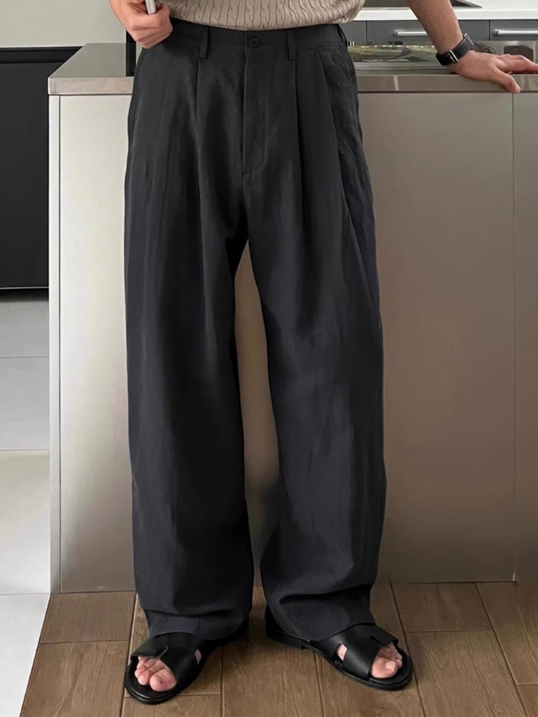 HERE&NOW Men Loose Fit Trousers-picture-32