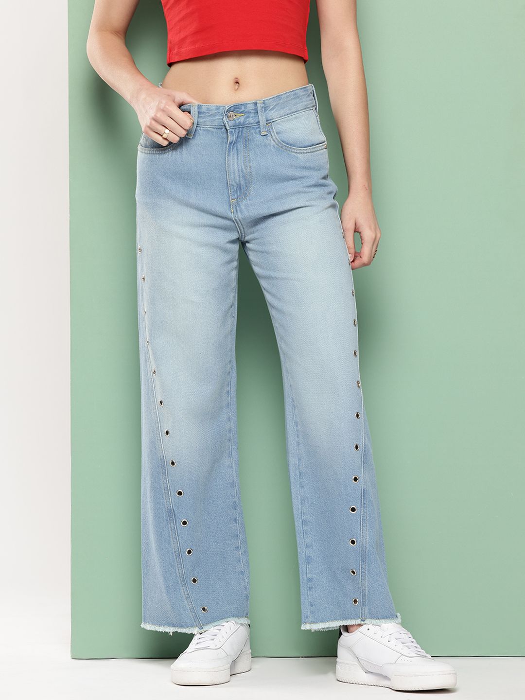 Killer Women Mid-Rise Light Fade Embellished Wide Leg Jeans