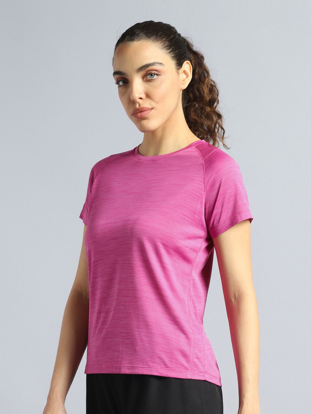 CULT Women Pink Training Elevate Sculpt T-shirt-picture-35