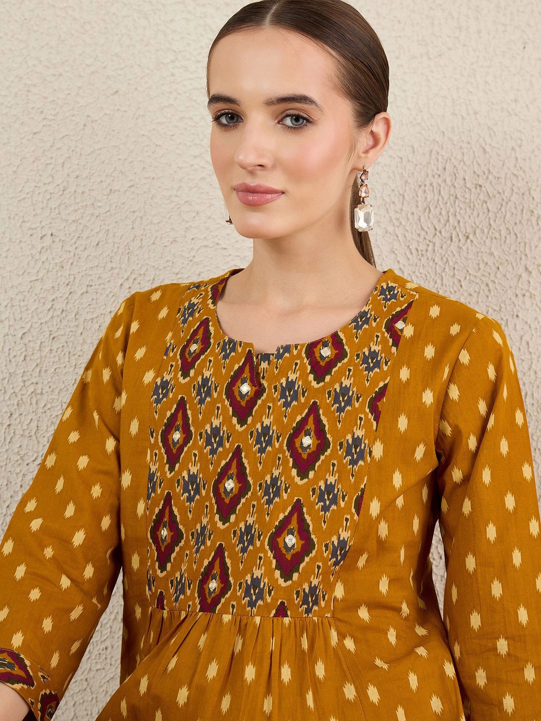 Indo Era Women Geometric Printed Cotton Kurta with Trousers