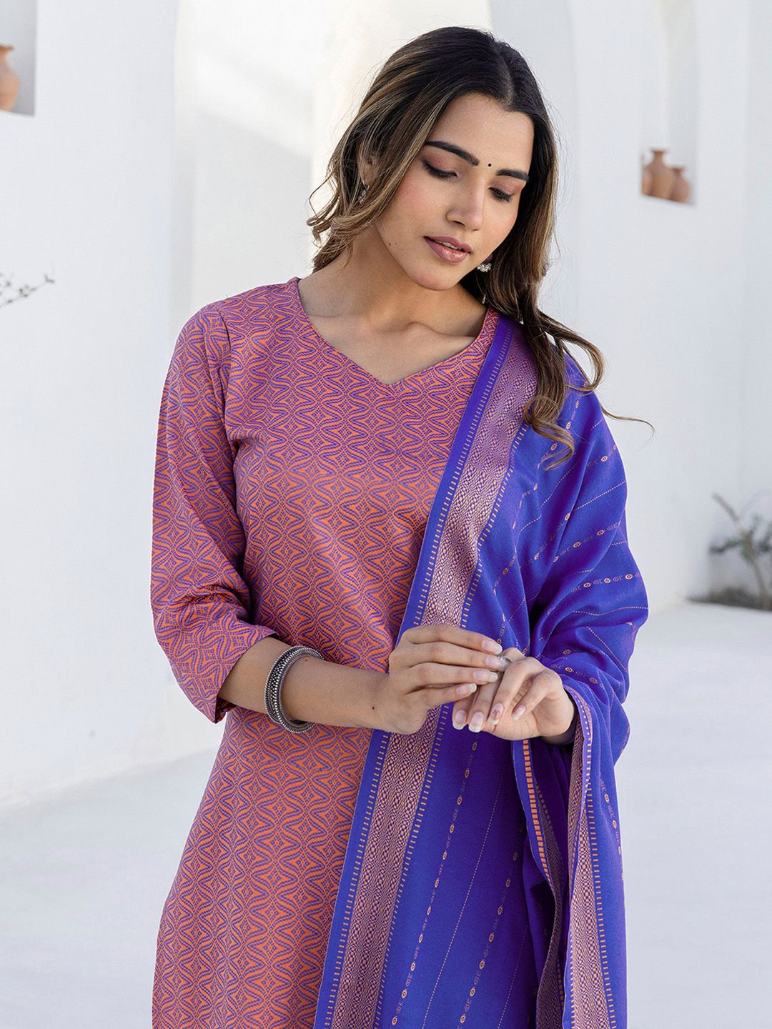 SKYLEE Ethnic Motifs Woven design Straight Kurta With Trousers & Dupatta