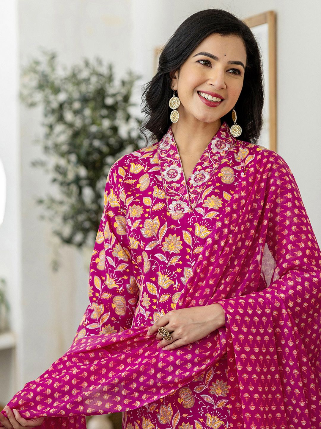 SKYLEE Women Floral Printed Regular Sequinned Kurta with Trousers & With Dupatta