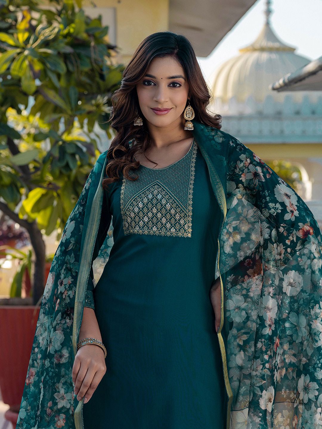 SKYLEE Floral Printed Regular Straight Kurta With Trousers And Dupatta