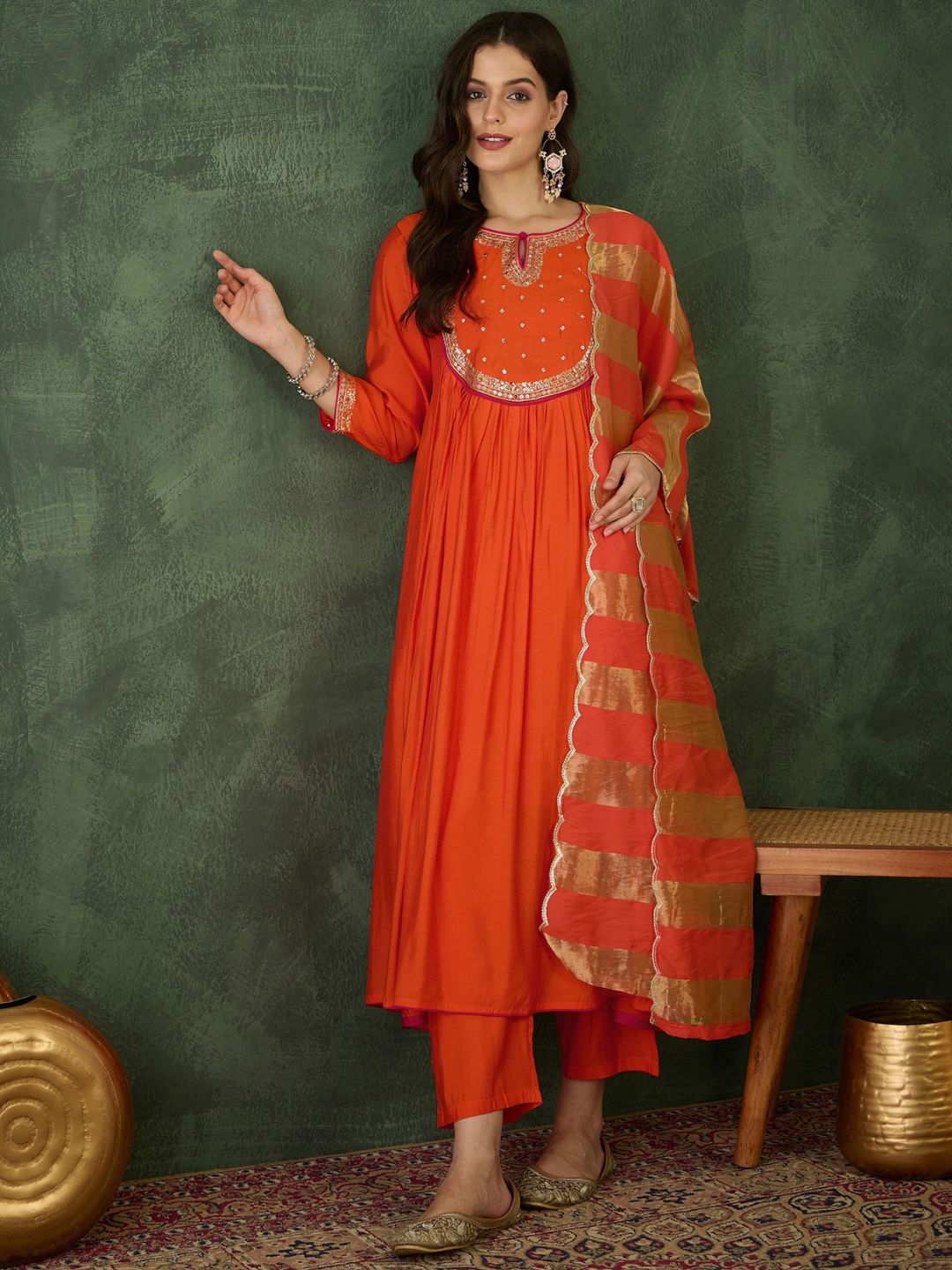 Navlik Women Yoke Design Yoke Design Kurta with Trousers & Dupatta