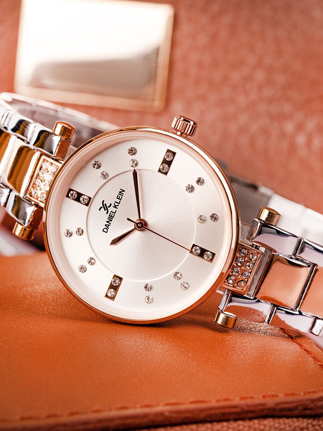 Daniel Klein Women Silver-Toned Analogue Watch DK11328-6-image-49
