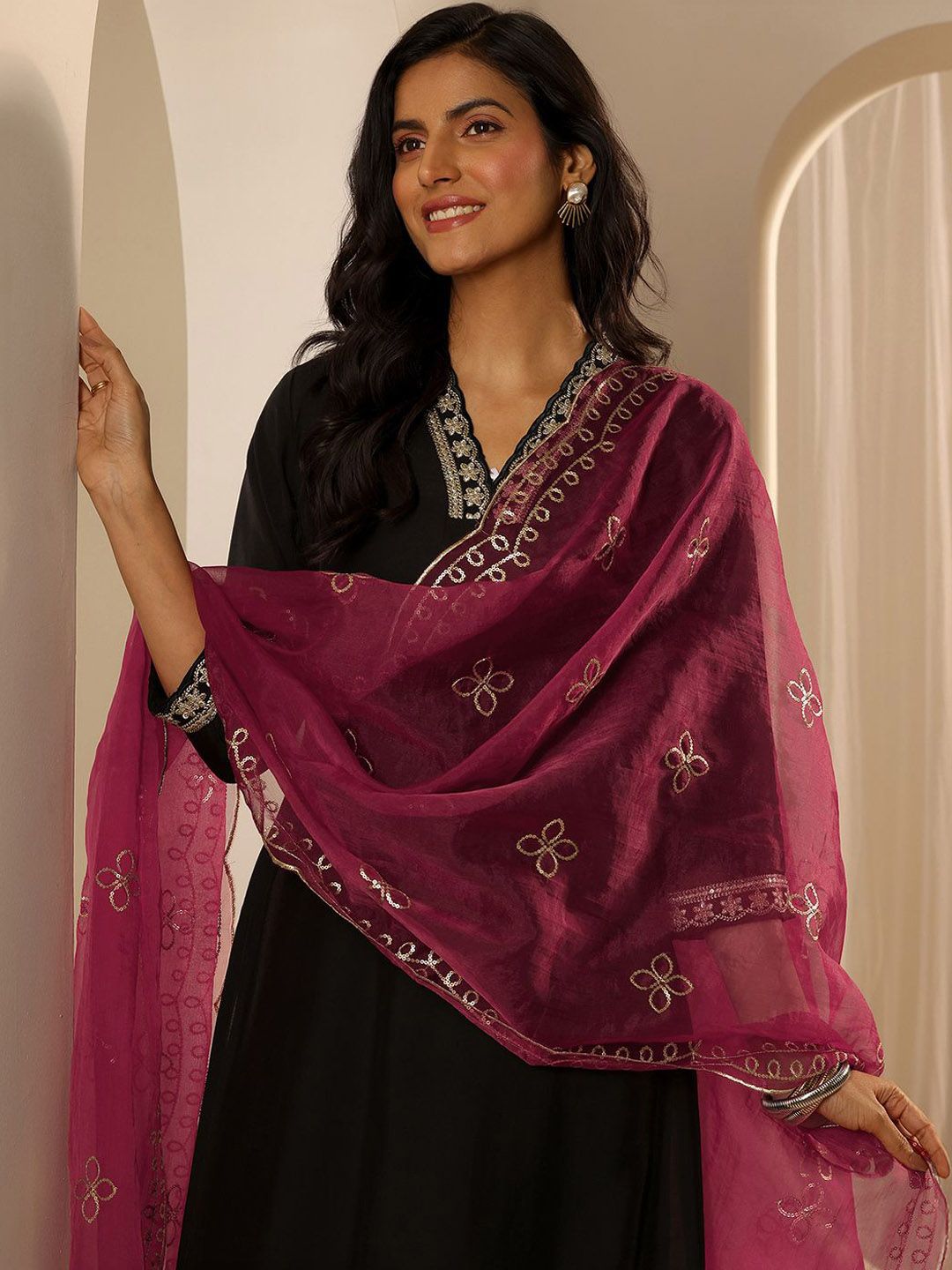 Gerua By Libas Floral Embroidered V-Neck Kurta With Trousers & Dupatta