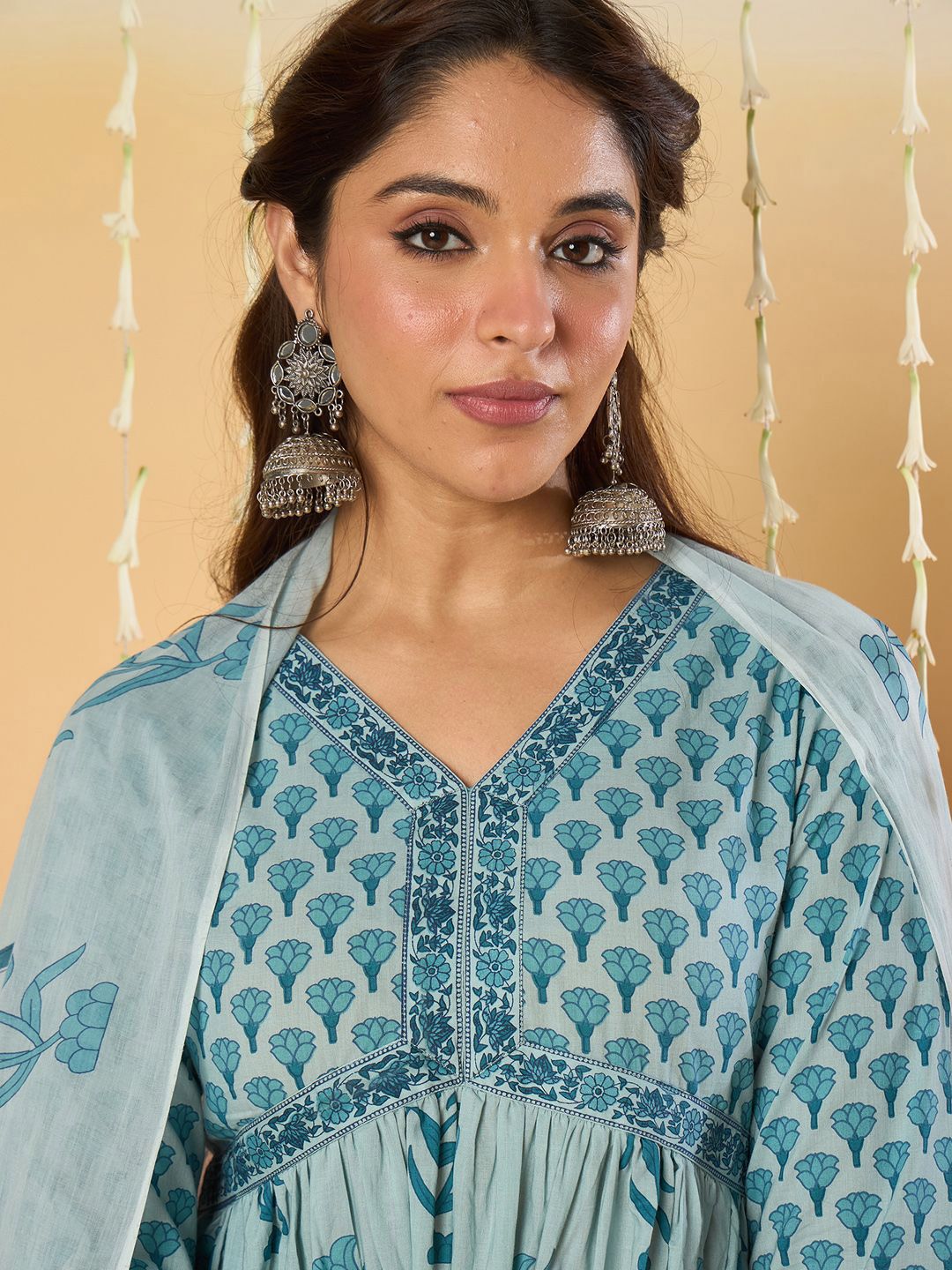 Indo Era Women Floral Printed Empire Pure Cotton Kurta with Trousers & With Dupatta