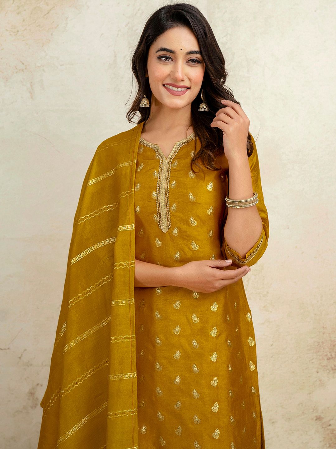 SKYLEE Women Floral Woven Design Kurta with Trousers & Dupatta