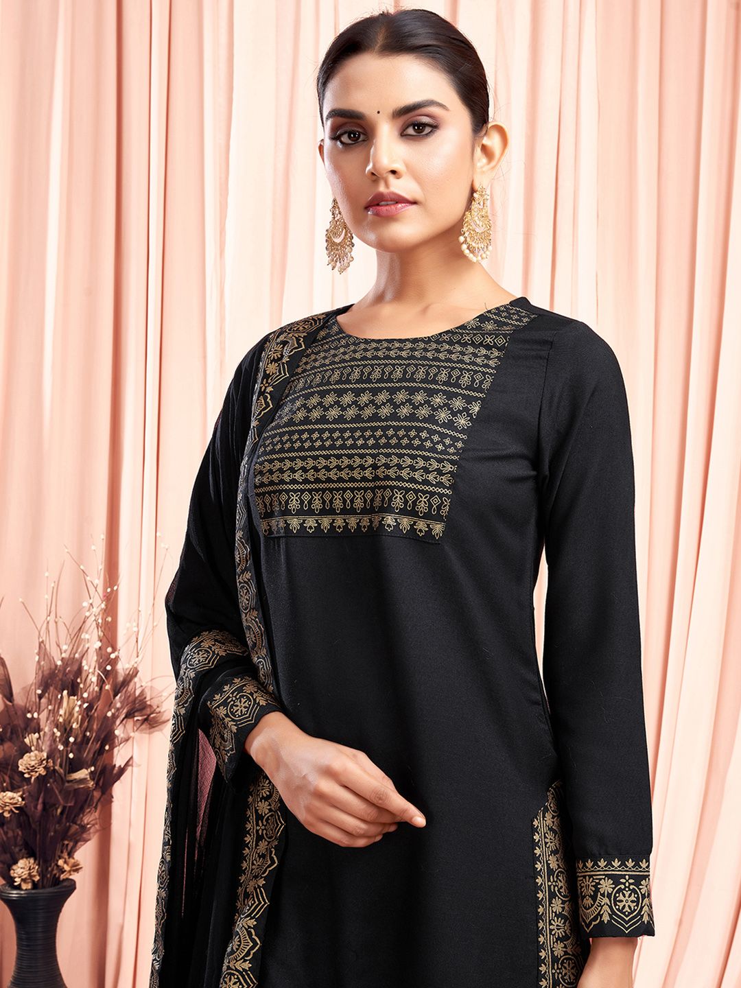 SKYLEE Women Floral Printed Kurta with Palazzo & Dupatta