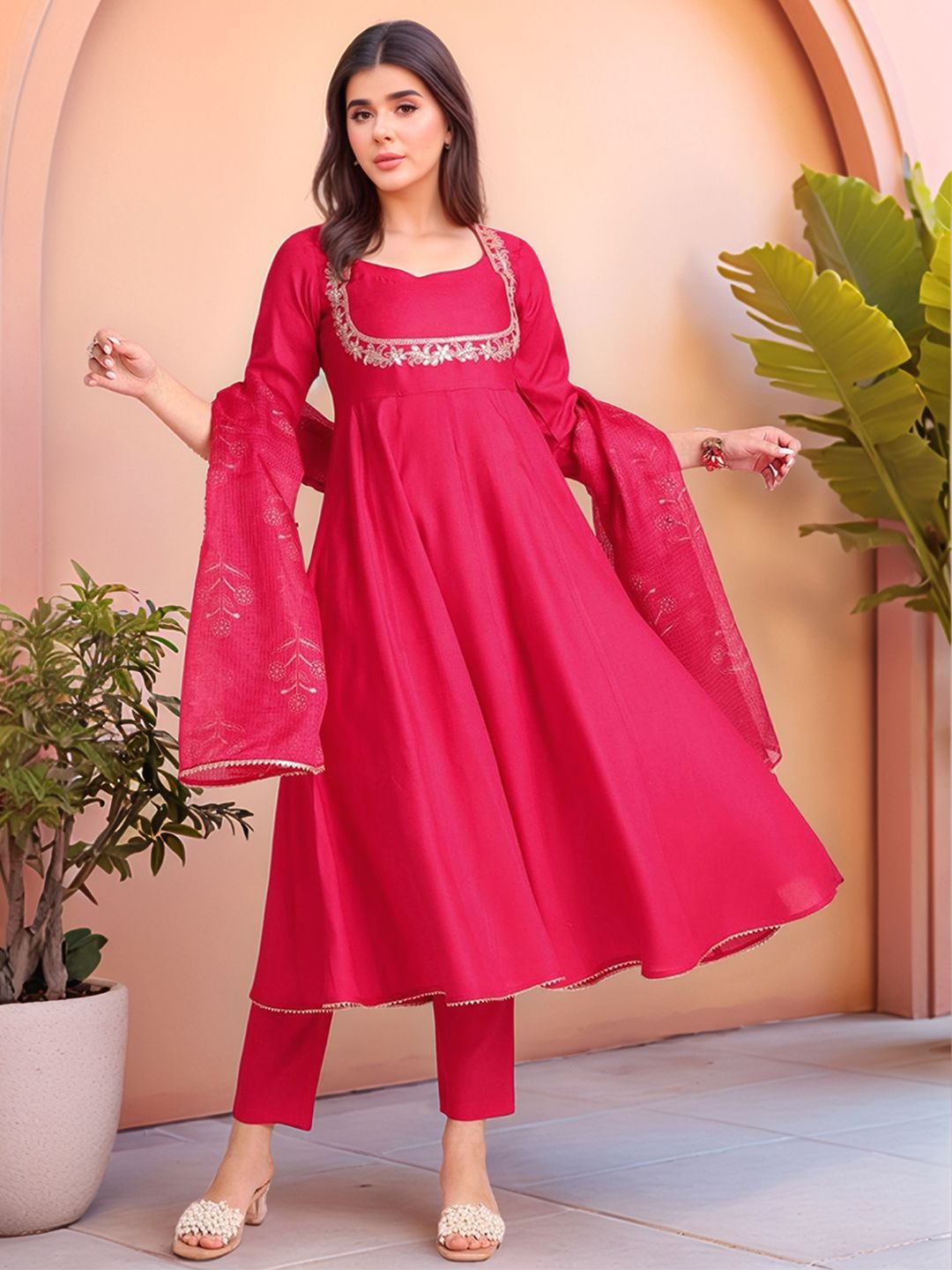 Aaghnya Floral Embroidered Round Neck Panelled Anarkali Kurta With Trousers & Dupatta