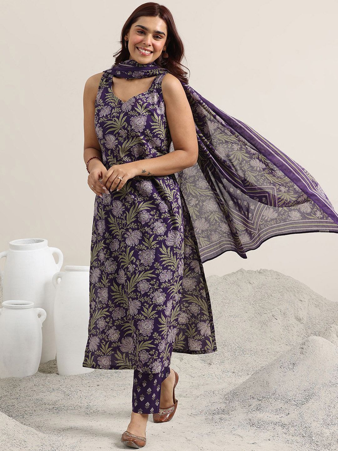 Libas Women Floral Printed Kurta with Trousers & Dupatta