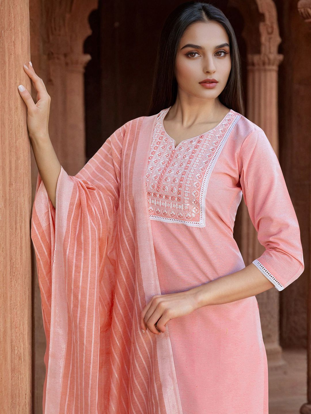 SANISA Floral Yoke Deisgn Notch Neck Thread Work Straight Kurta & Trousers With Dupatta
