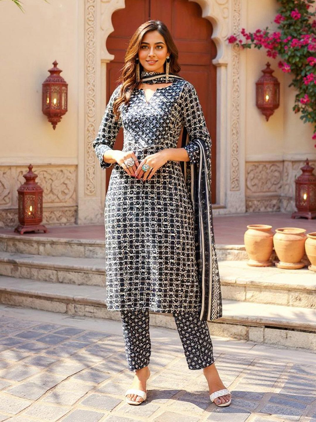 SZN Floral Printed Gotta Patti Straight Kurta With Trousers And Dupatta