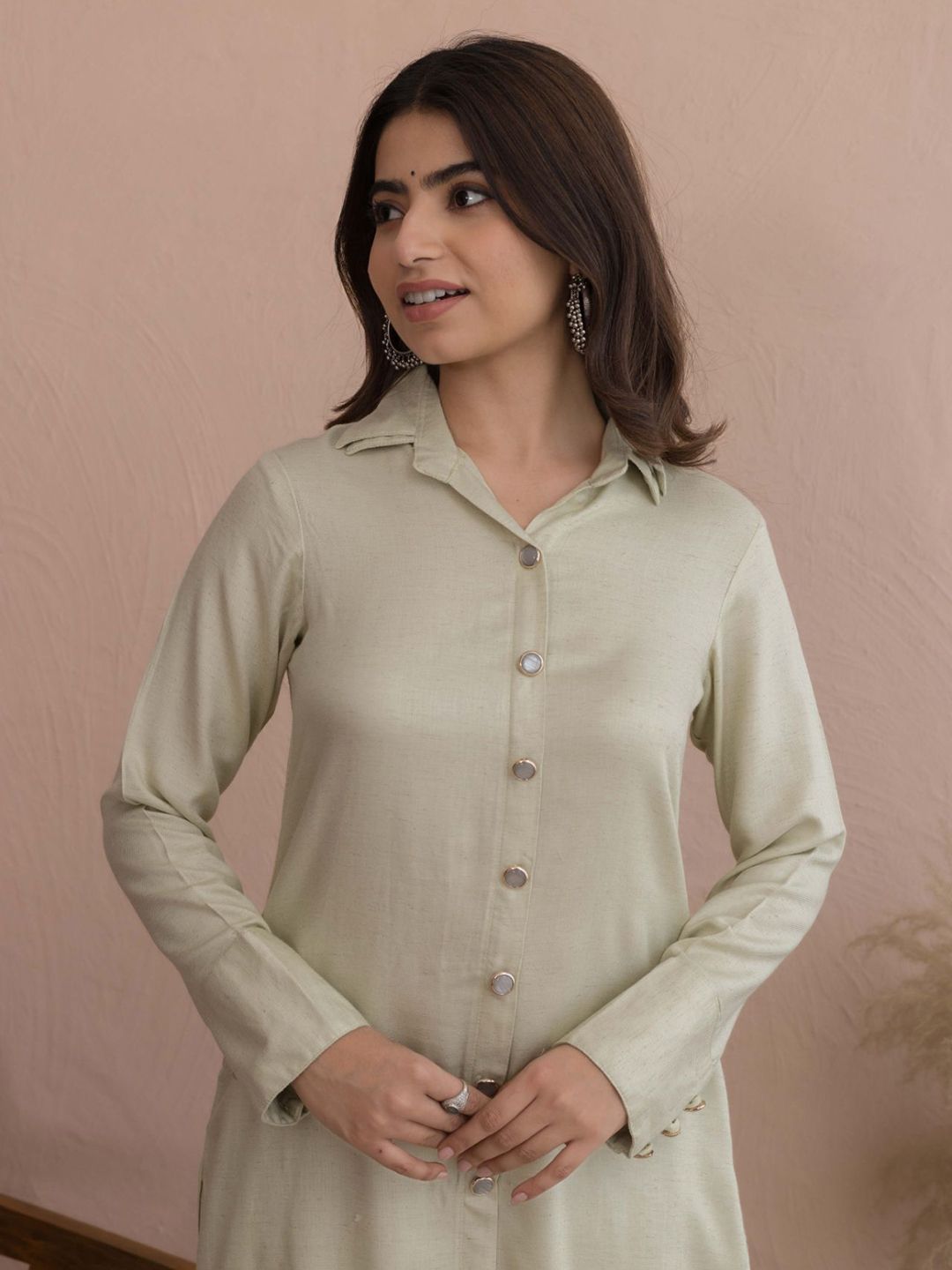 MAAND Women Solid Kurta with Trousers