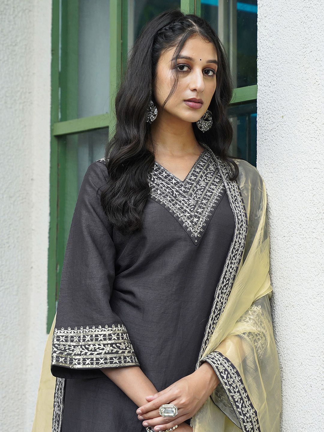 SANISA Women Ethnic Motifs Yoke Design Kurta with Trousers & Dupatta