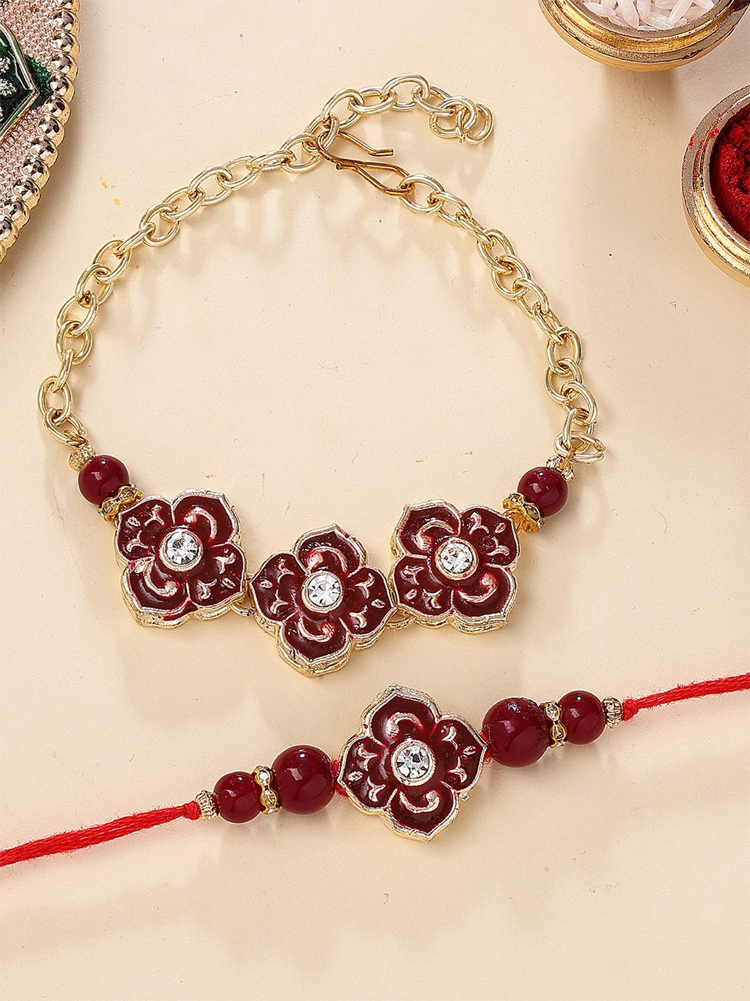 KARATCART Gold Plated Floral Kundan Studded Bhaiya Bhabhi Rakhi-picture-18