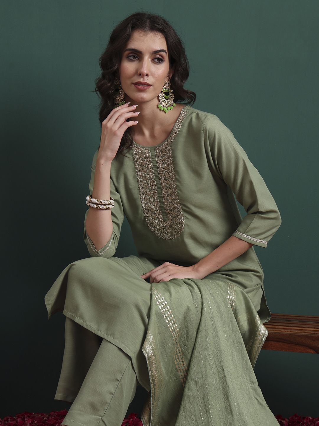 Royal Export Floral Embroidered Round Neck Straight Kurta With Trousers & Dupatta