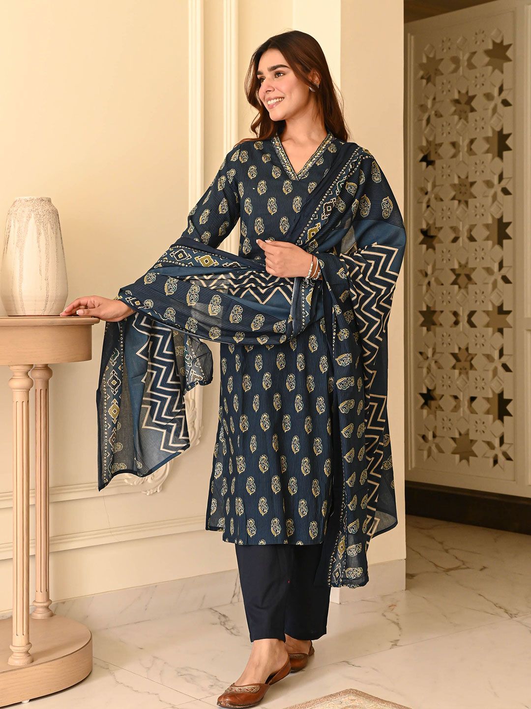 Bunaai Kajol Floral Printed Pure Cotton Sequinned Kurta With Trousers & Dupatta