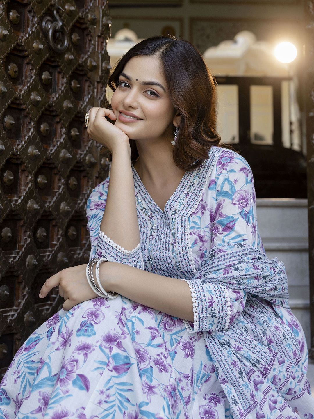 Anouk Women Pure Cotton Floral Embroidered Regular Aari Work Kurta Trousers With Dupatta