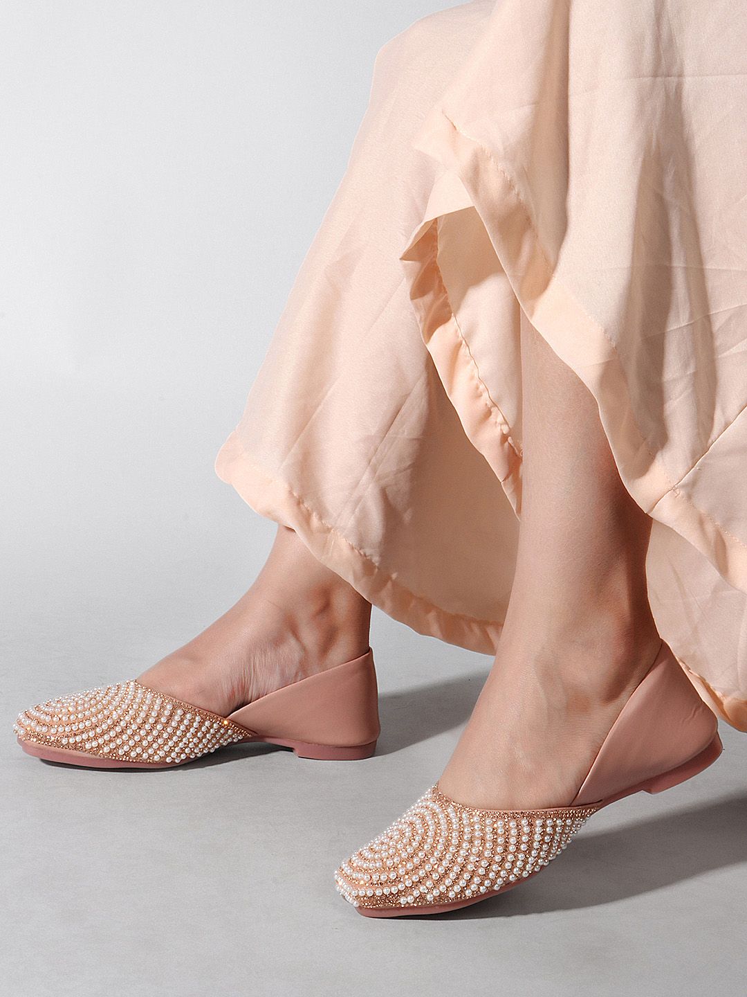 sneakers villa Women Embellished Mojaris Flats-picture-23