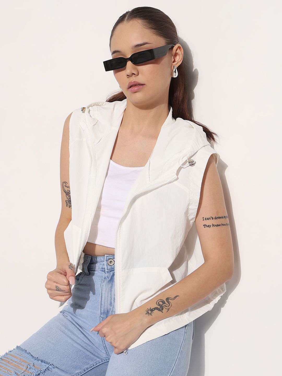 SHOWOFF Women Hooded Solid Casual Gilet